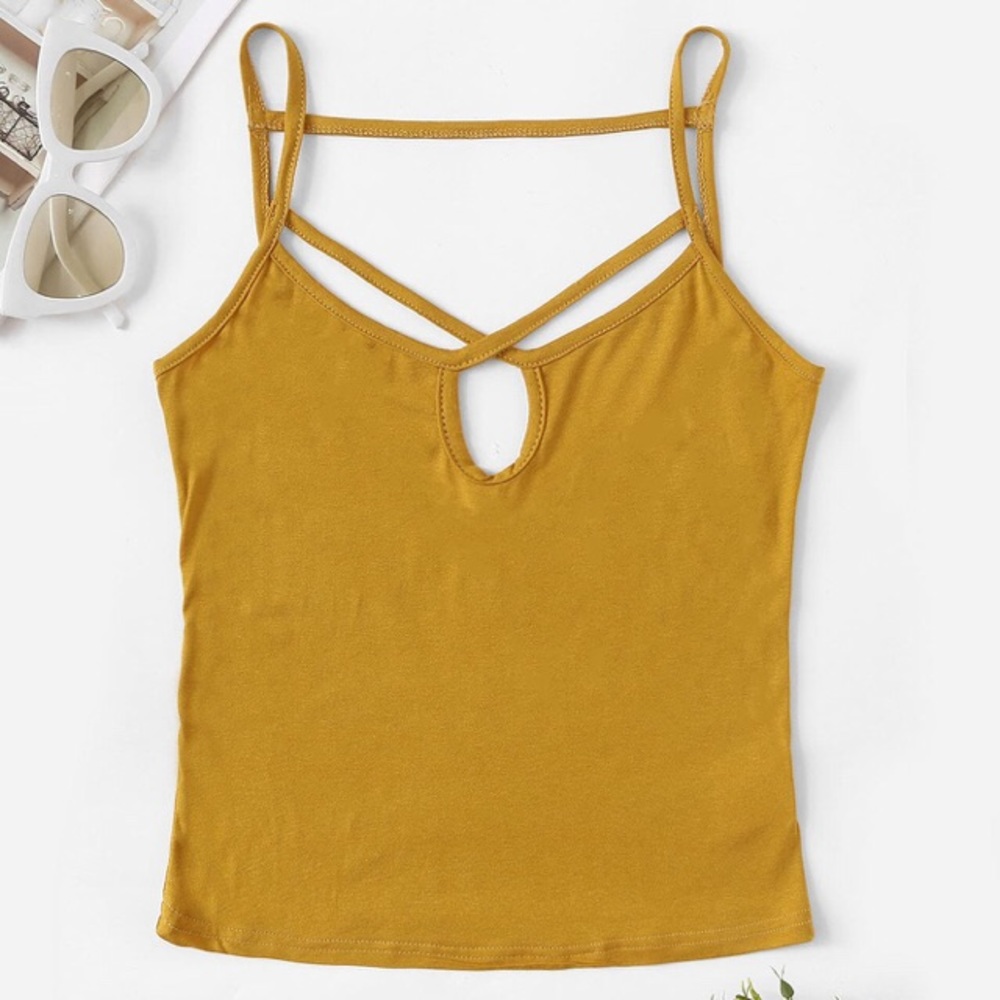 ☀️HOT FOR SUMMER☀️ Criss-cross Fitted Cropped Cami